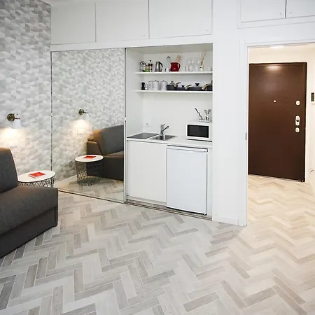 Apartment Bligny 42 - Bocconi Milan