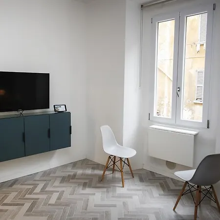 Apartment Bligny 42 - Bocconi Milan