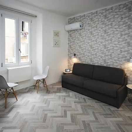 Bligny 42 - Bocconi Apartment